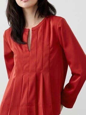 Banana Republic NEW Pleated Swing Red Top Blouse Size Medium